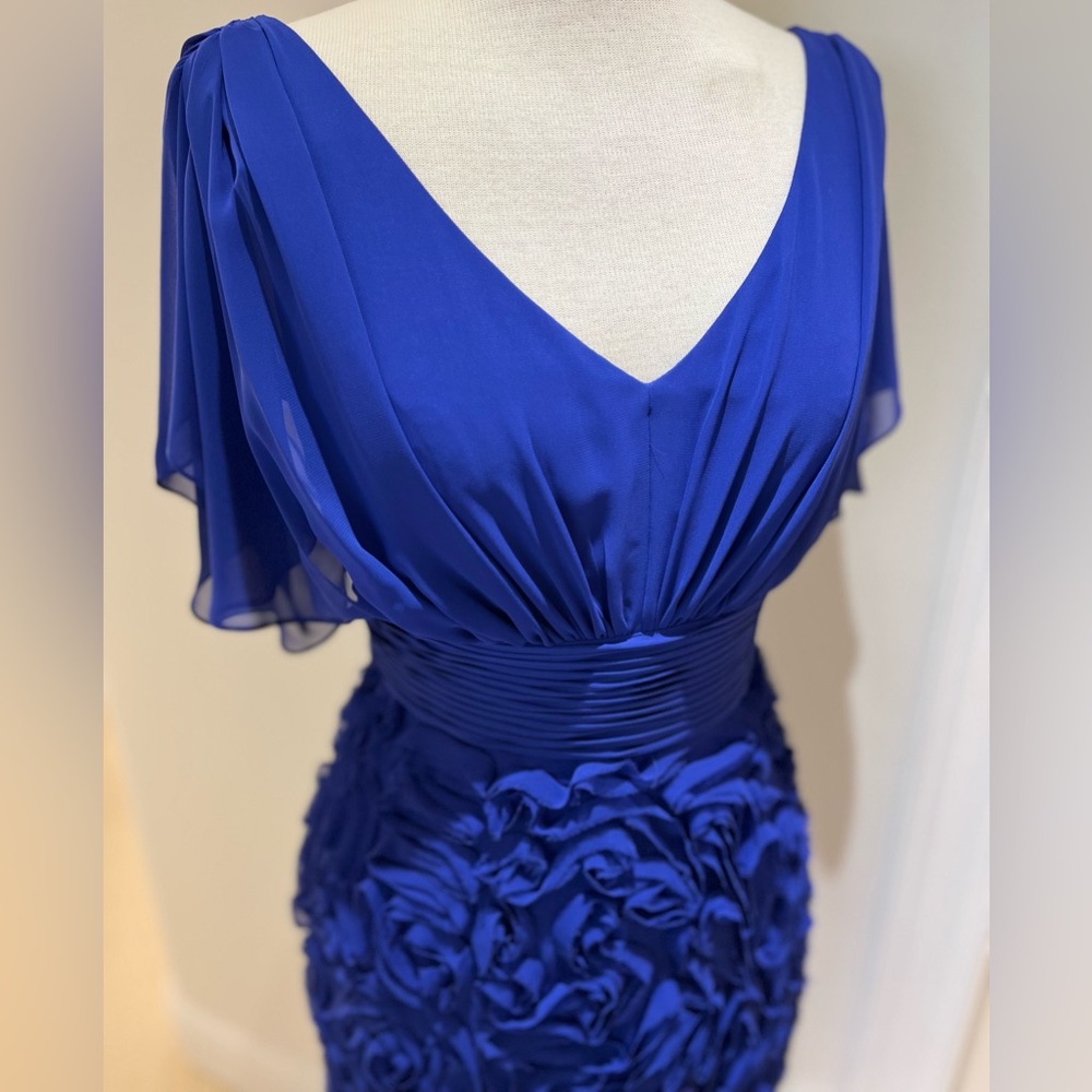 💐Stunning royal blue purple’ish dress Size 2 draped v-neck fitted waist rosettes